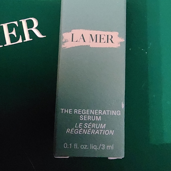 La Mer The Regenerating Serum 3 ml - Picture 2 of 5